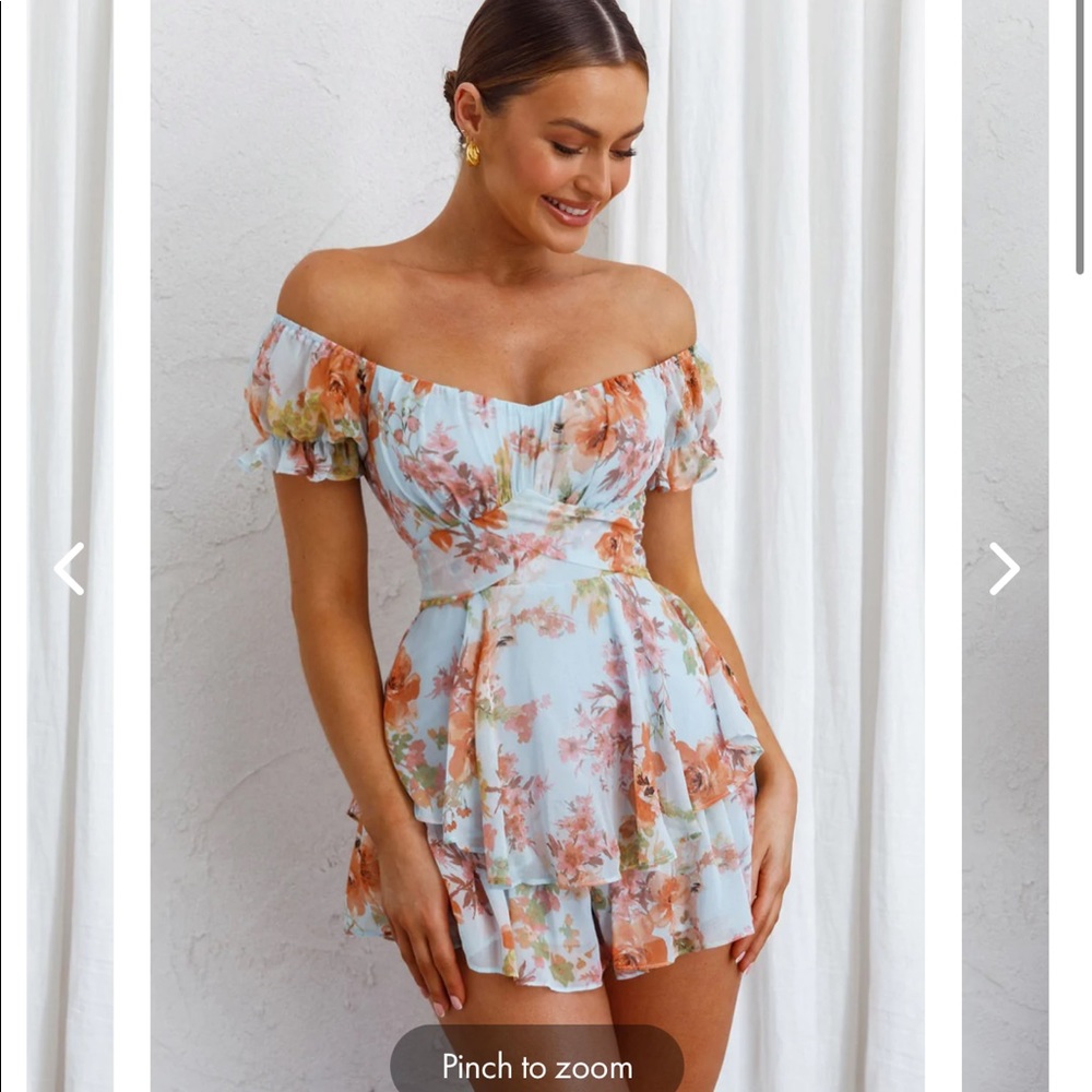 NWT- Selfie Leslie off-shoulder tie back floral romper